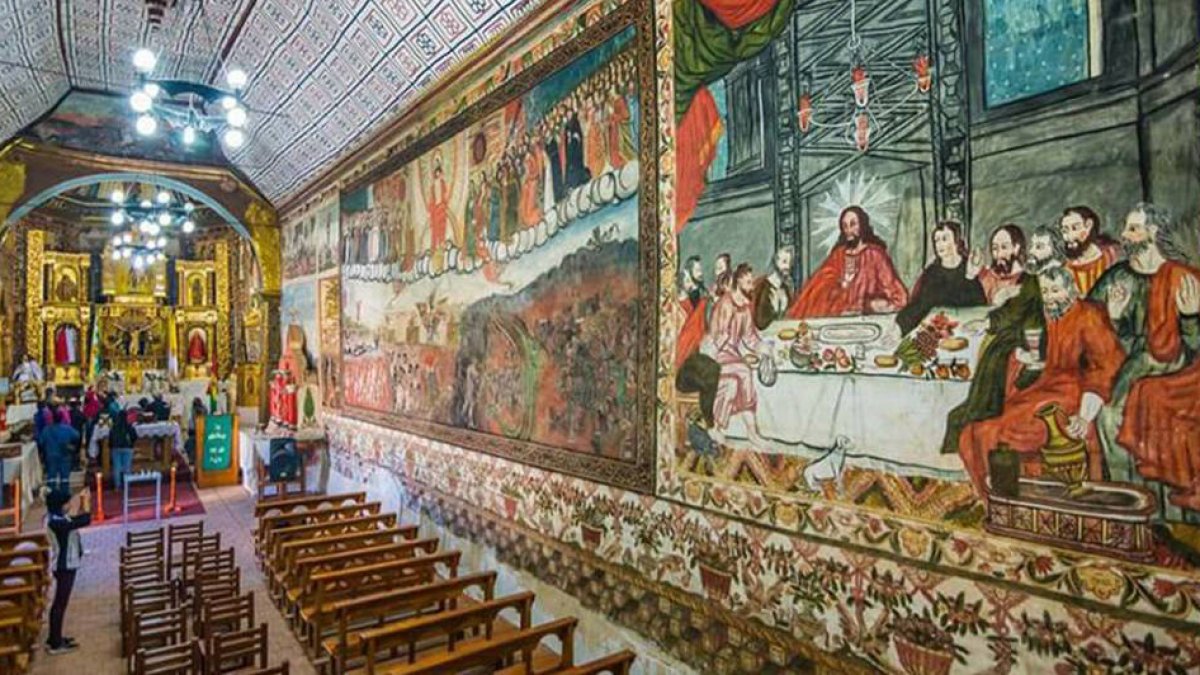 La capilla de Curahuara de Carangas fue fundada hace cuatro siglos en un pueblo de Bolivia por un fraile agustino español.