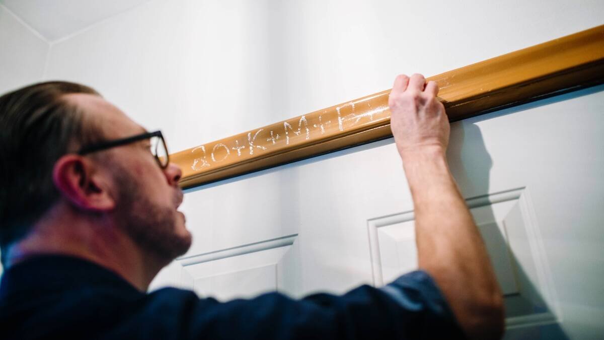 Mike Smigielski, feligrés de la parroquia St. Jacinto, en Detroit, lleva practicando esta tradición desde que tiene uso de memoria (Foto de Naomi Vrazo para Detroit Catholic).