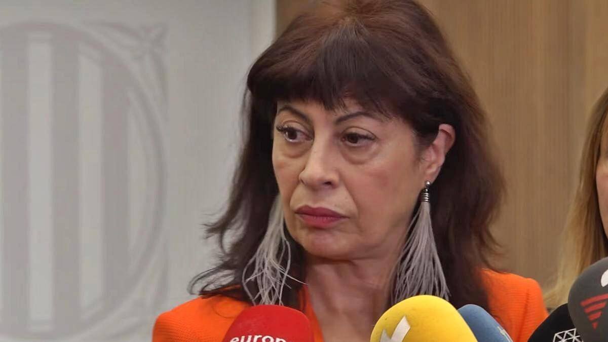 Según la socialista Ana Redondo, ministra de Igualdad, negar el acceso a la comunión es inconstitucional y el Tribunal Constitucional debe decidirlo así en una sentencia.