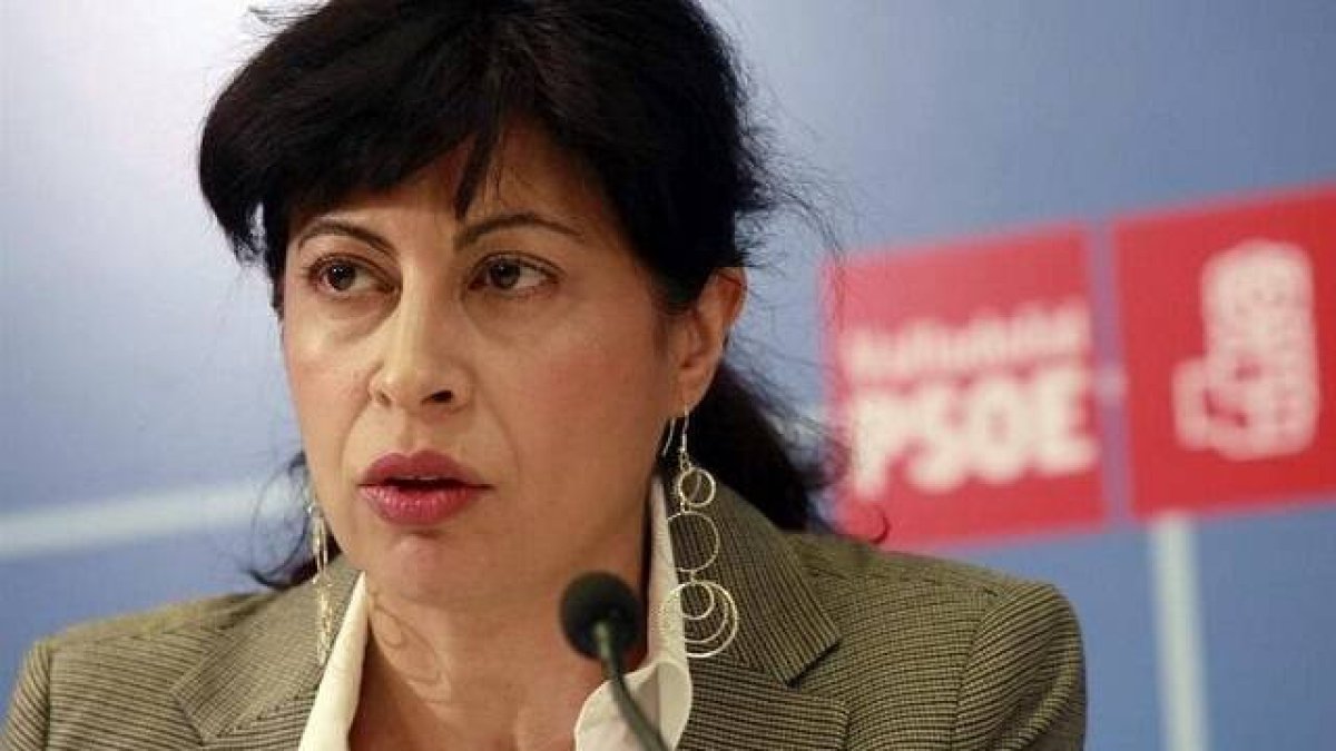 La ministra de Igualdad desde 2023, la socialista Ana Redondo, visitó a los obispos