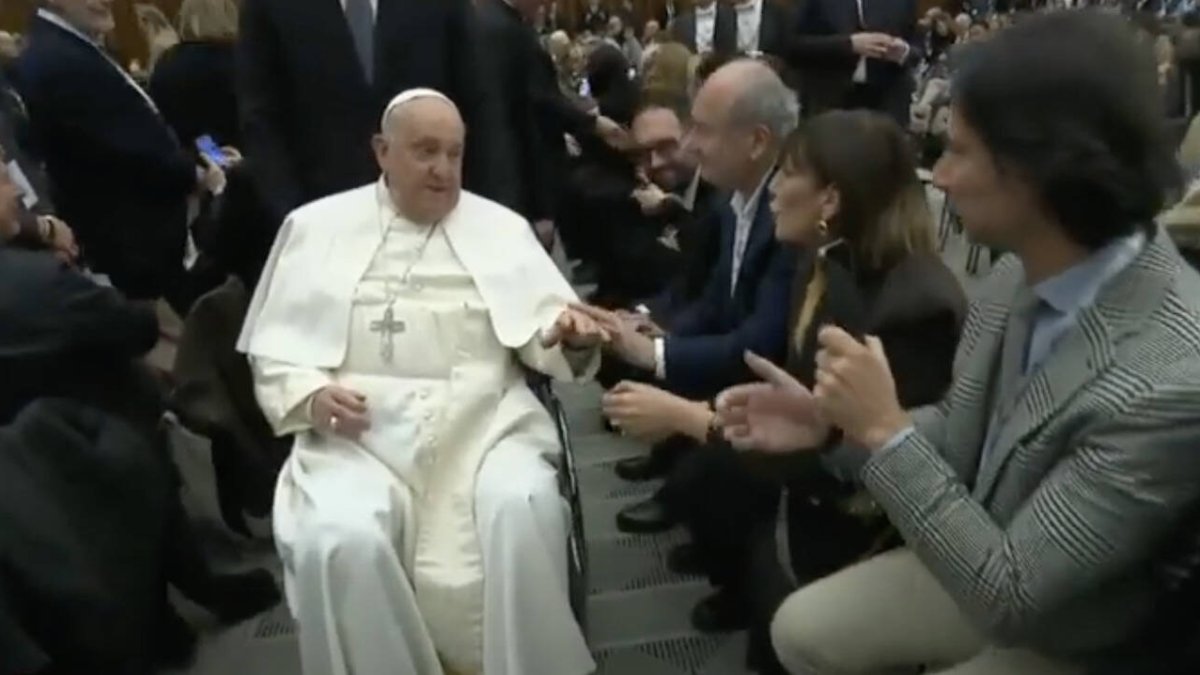 El Papa también señaló otro fenómeno que se da en las comunicaciones,