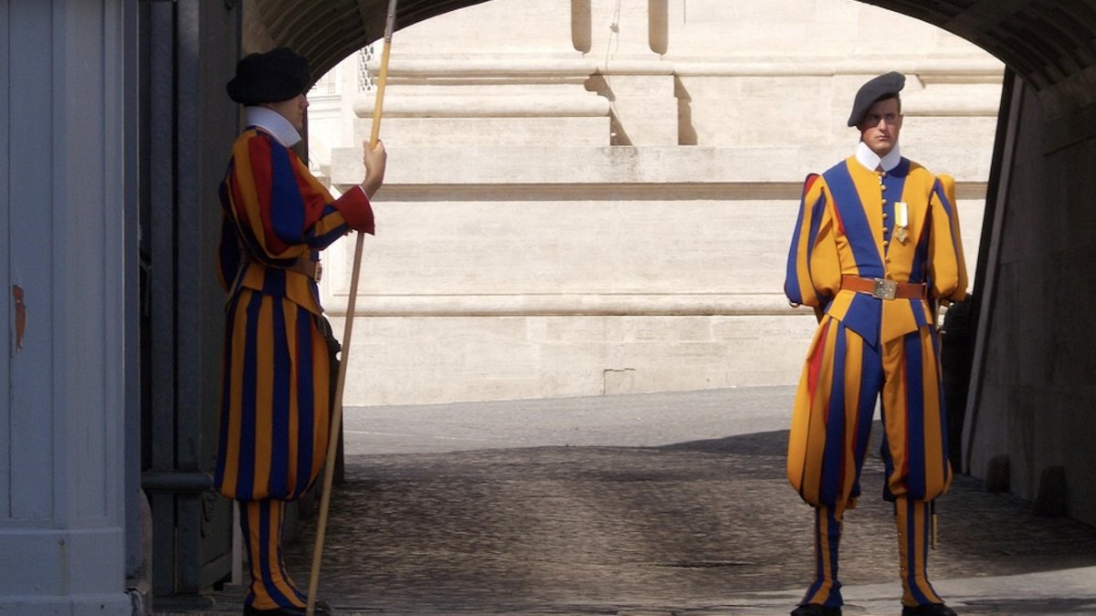 La Iglesia Católica ha entrado en un periodo de interregno, hasta que el próximo cónclave traiga a un nuevo Papa.