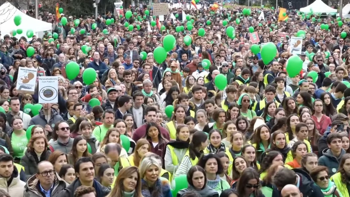 La Marcha por la Vida fue convocada por más de 500 asociaciones provida.