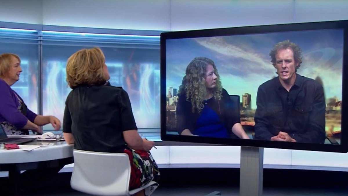 Nigel y Sally Rowe, en una entrevista de 2017: llevan años denunciando la persecución contra niños 'tránsfobos' en las escuelas británicas.