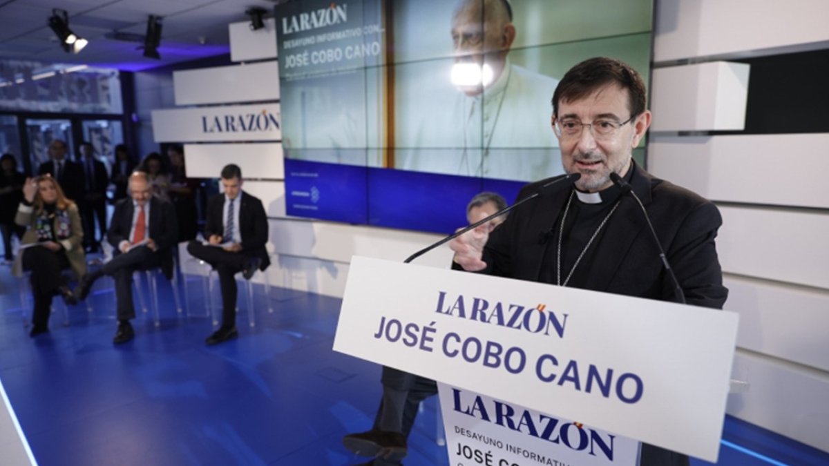 El cardenal Cobo, en el desayuno de La Razón.