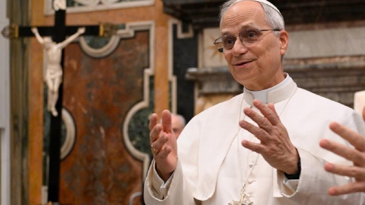 León XIV en su primera audiencia como Pontífice con el cuerpo diplomático acreditado en la Santa Sede