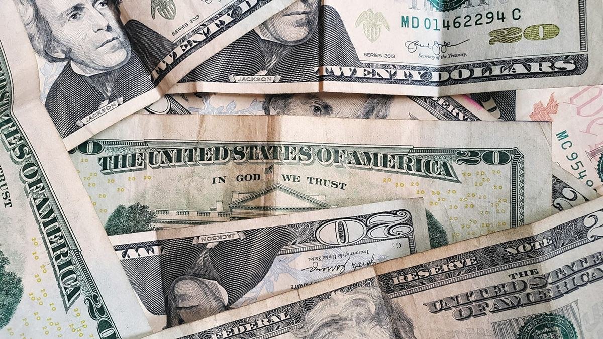 Billetes de dólar.