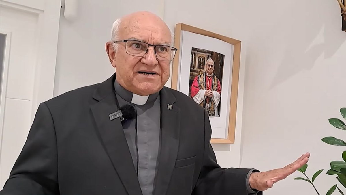 El padre Ángel Camino.