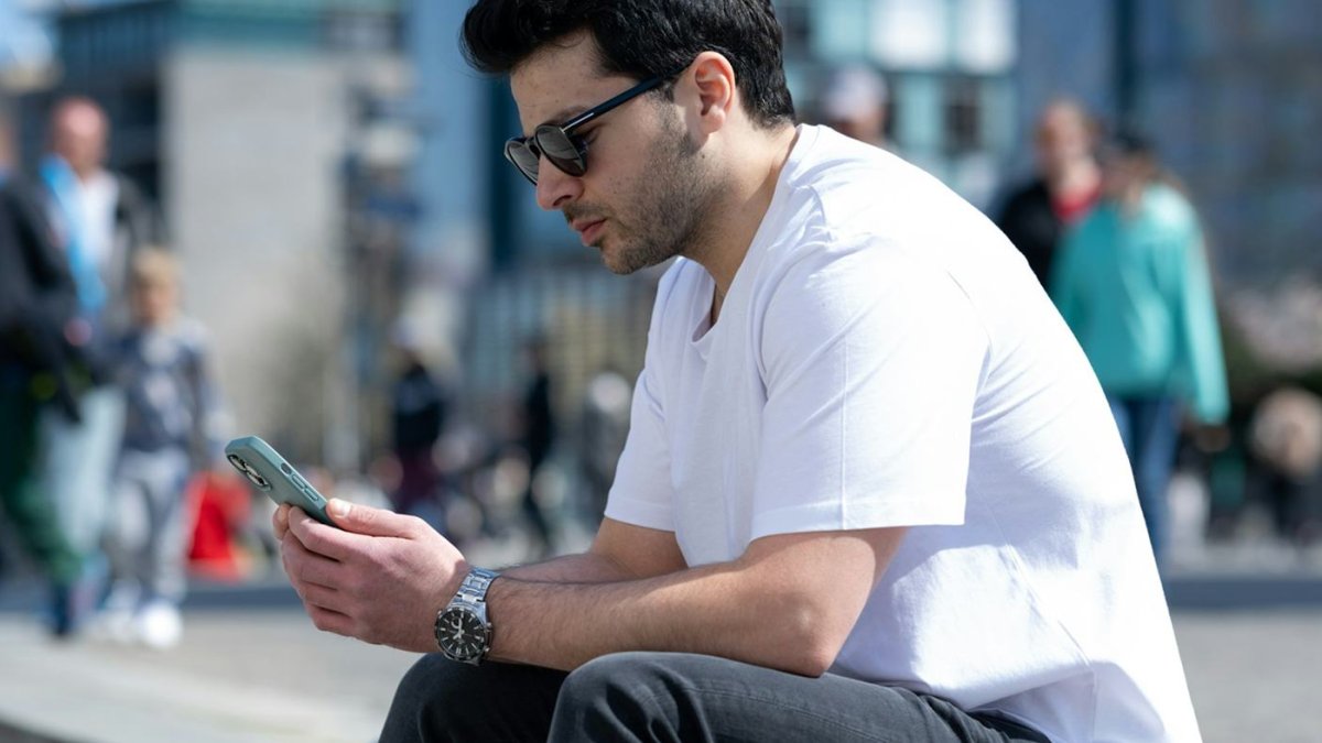 Nos aconsejan que cobremos una suscripción por leer ReL. No vamos a hacerlo. Pero necesitamos que nos ayudes a no hacerlo.