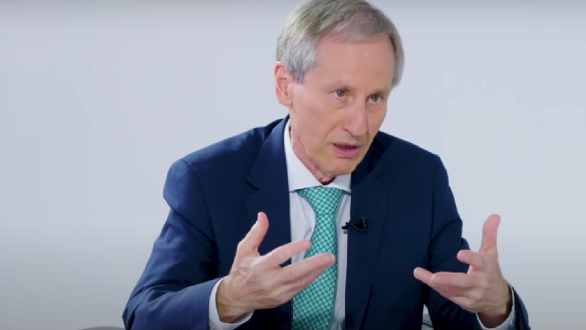 Alejandro Macarrón es un demógrafo que alerta desde hace muchos año sobre el envejecimiento y falta de natalidad