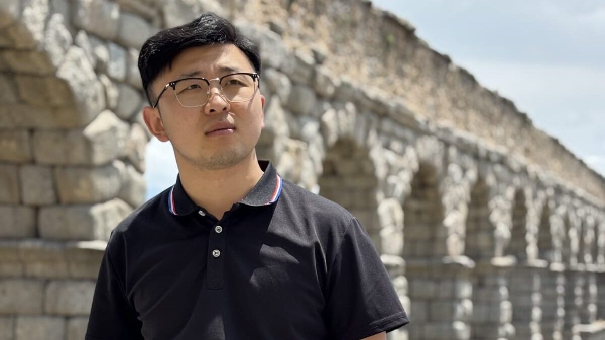 El seminarista Xudong Feng Pedro Mari.