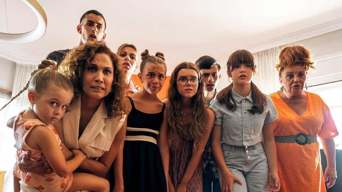 Hijos, yernos, consuegras, abuelas... en casa de los García Loyola están viviendo muchos personajes