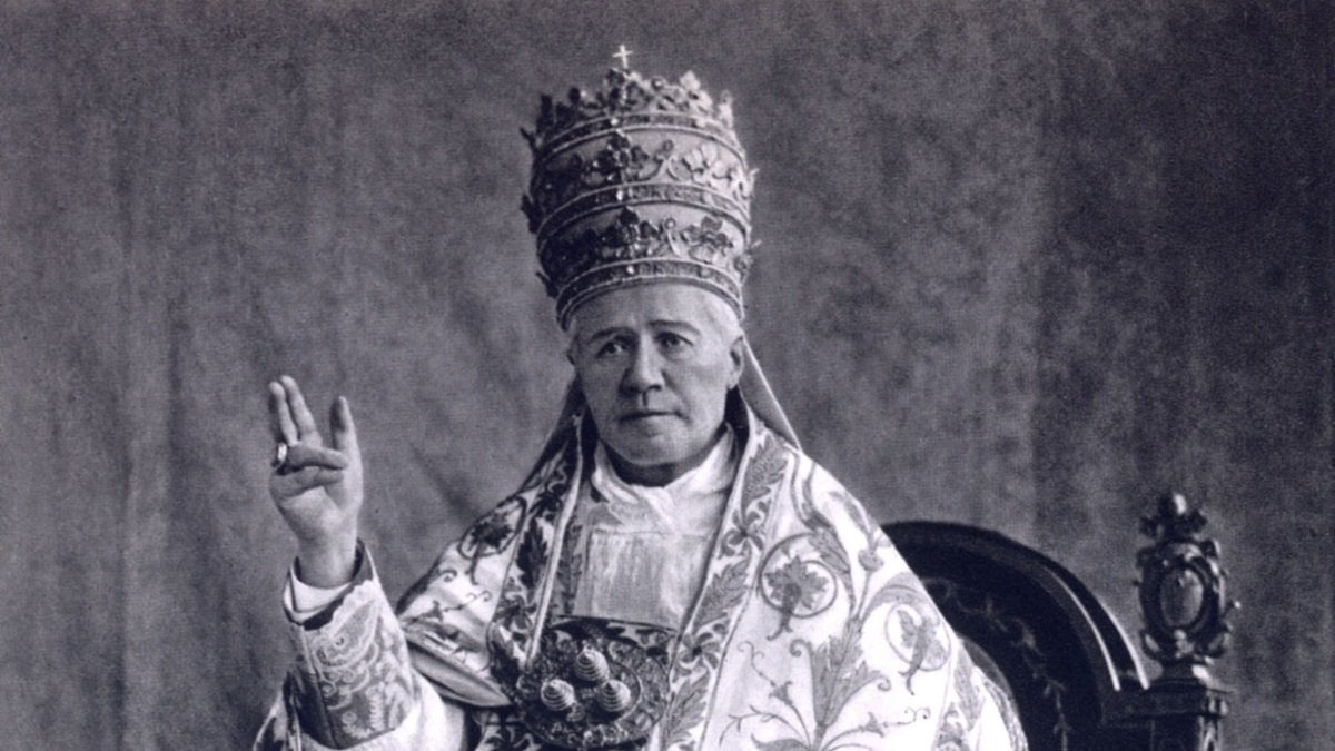 Cónclave secreto es la única película de difusión comercial estándar que se ha hecho sobre San Pío X.