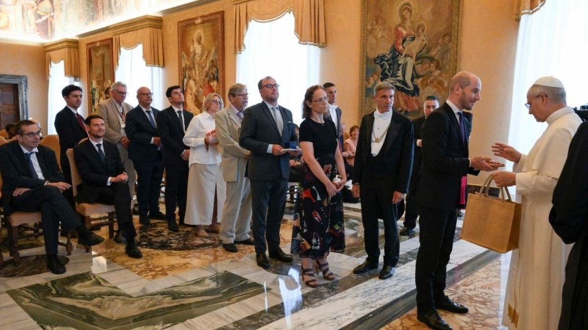 El discurso del Papa dejó claro a los políticos católicos que su fe tienen que ser relevante en su acción pública.