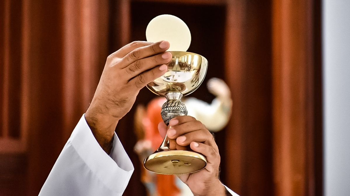 ¿Reflejamos con nuestro comportamiento que ahí está Dios?