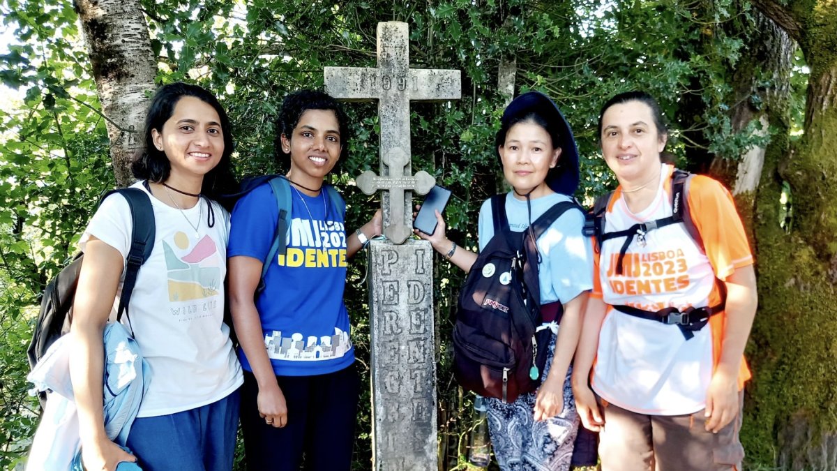 Busca fomentar el desarrollo personal desde la riqueza cultural, religiosa e histórica del Camino.