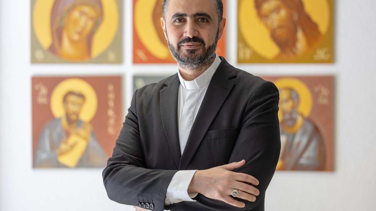 Samer Yohanna, sacerdote iraquí, experto en textos siríacos, de visita en la Universidad de Navarra