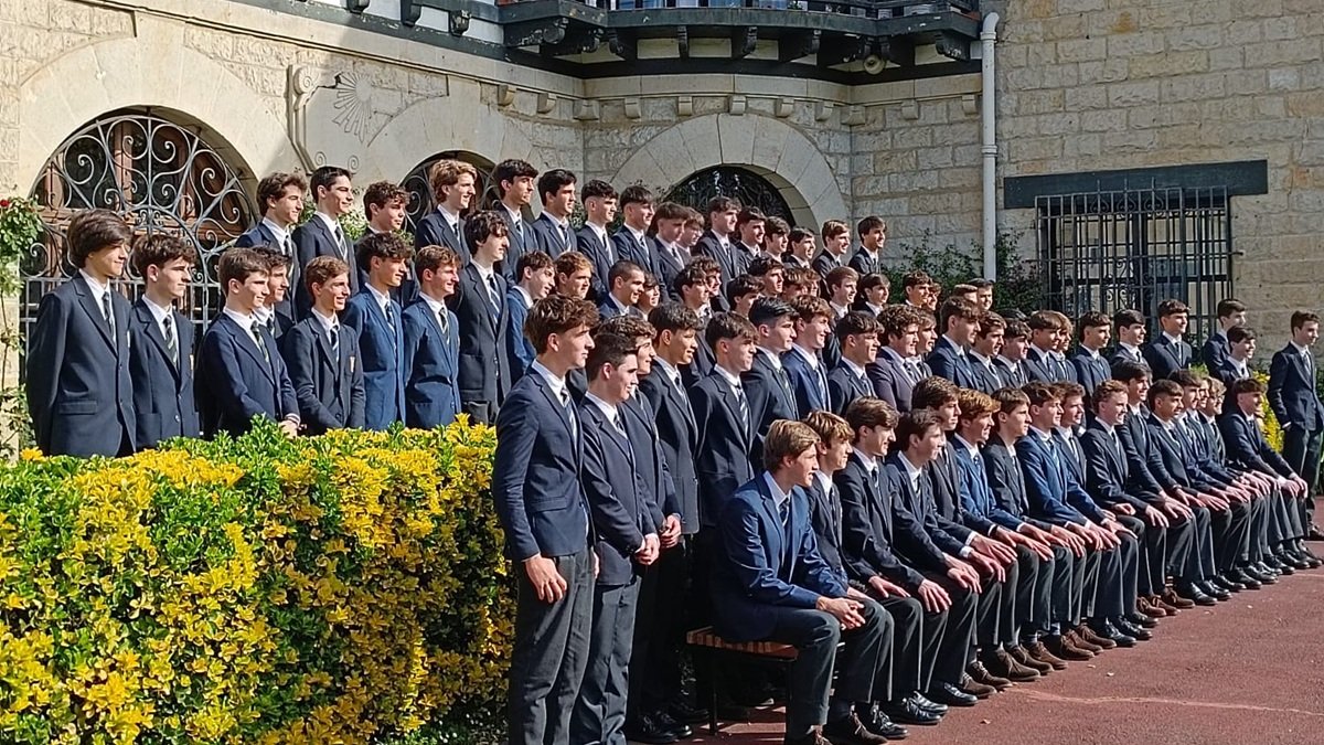 Graduación de alumnos de 2º de Bachillerato en Gaztelueta.