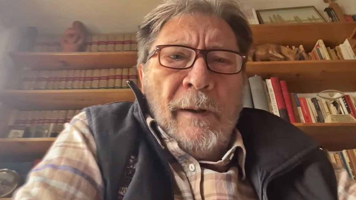 Carlos Díaz es uno de los grandes difusores del pensamiento de Emmanuel Mounier en España.