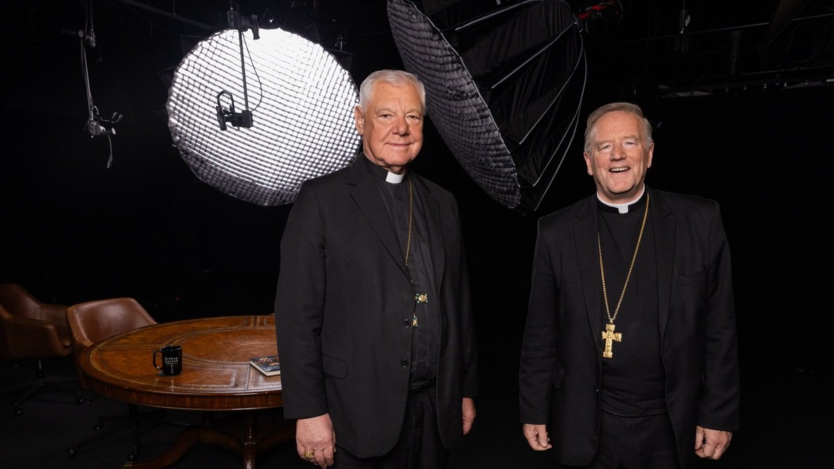 El obispo Robert Barron acaba de invitar a su canal de YouTube al cardenal Gerhard Ludwig Müller.