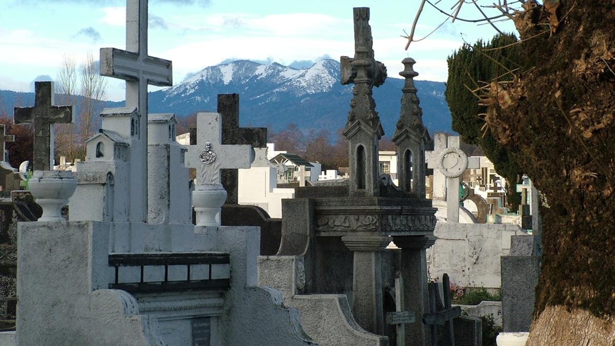 Noviembre, con su memoria inicial de Todos los Santos y de los Fieles Difuntos, es un mes idóneo para pensar en las postrimerías: muerte, juicio, infierno y gloria.