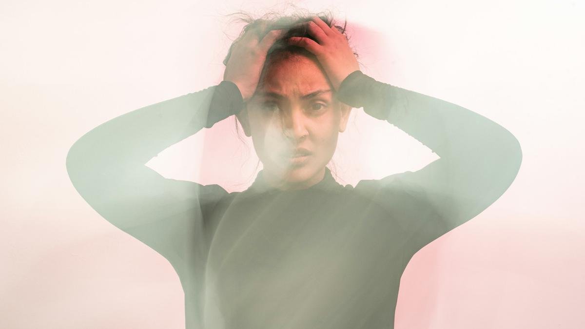 El relativismo conduce a la confusión y la angustia porque choca con la realidad, la cual nos desvela una naturaleza de las cosas no cuestionable.