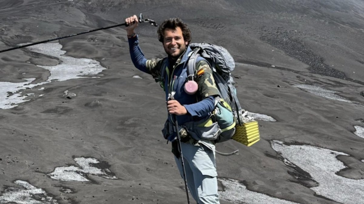 Adrián Ruiz llegó a Roma tras una larga caminata de 3000 kilómetros iniciada en Palermo.