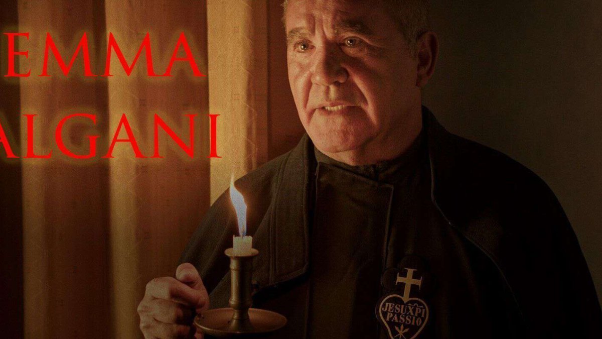 El actor Valentín Paredes, encarnando al pasionista padre Germán de San Estanislao.