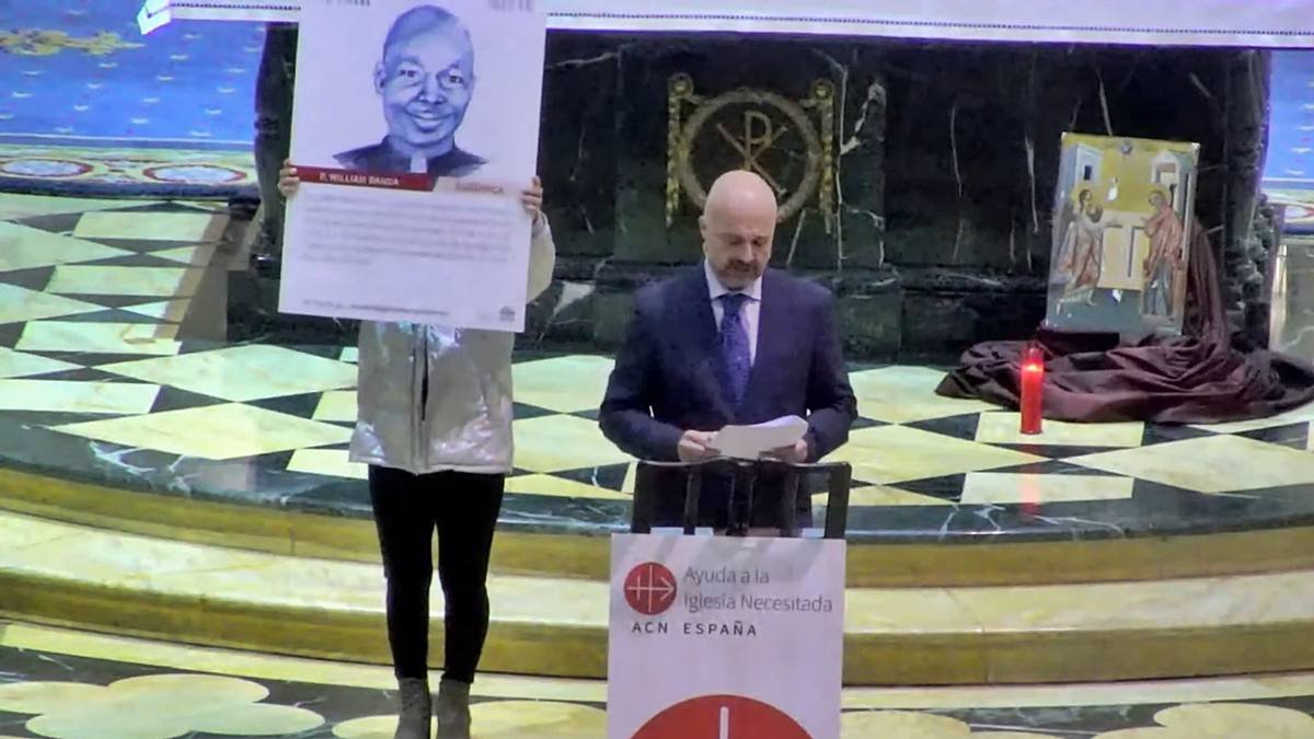 Un momento de la Noche de los Testigos del año pasado, con los mártires y perseguidos muy presentes.