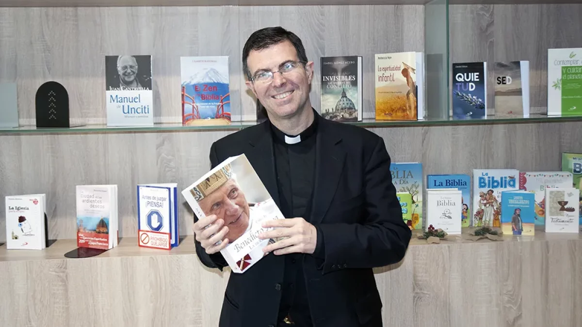 P. Pablo Blanco Sarto con 