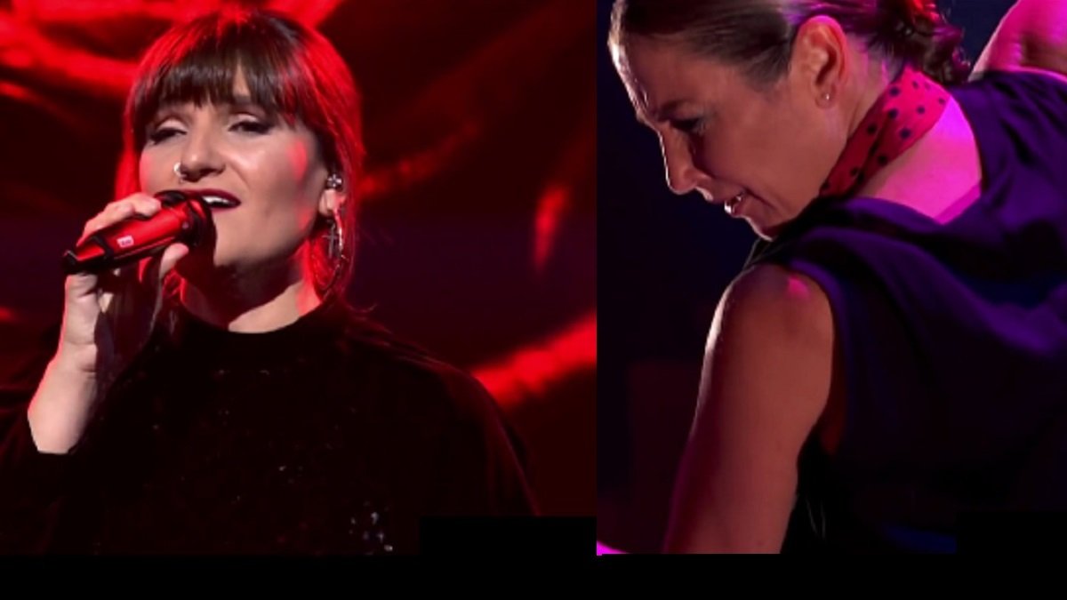 Rozalén y Sara Baras compartieron escenario en 2021 en RTVE cantando Una Rosa Es Una Rosa