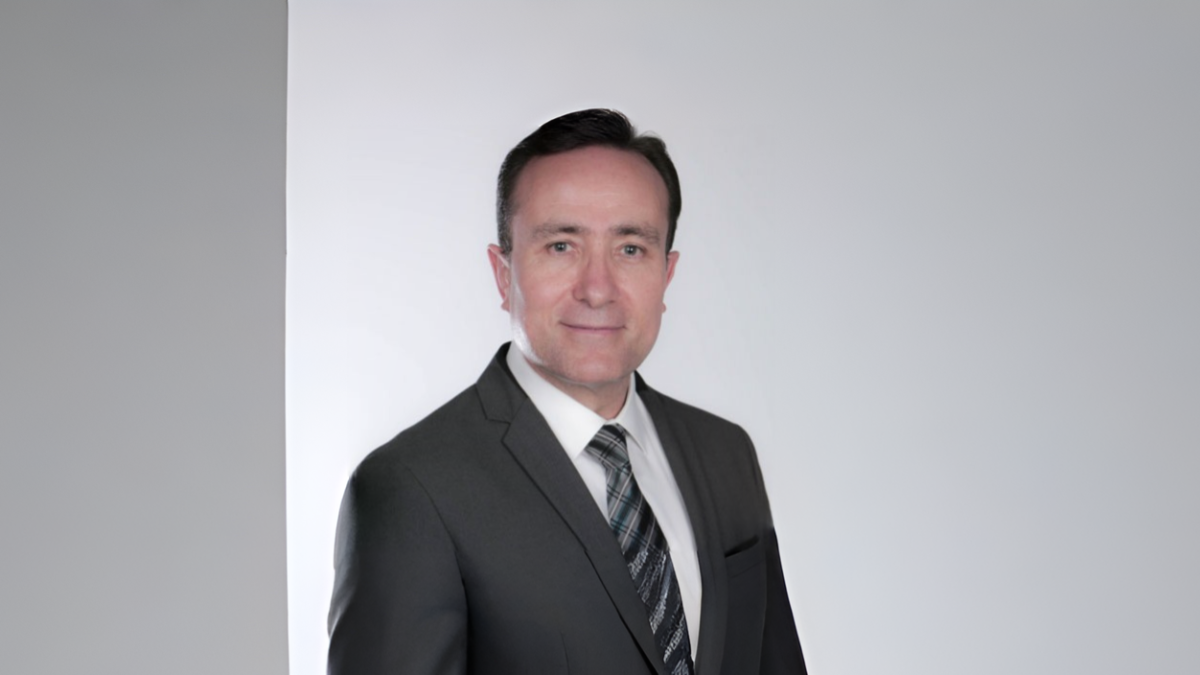Filósofo tomista y profesor universitario, autor y coautor de diversas obras sobre ética profesional, ley natural, tecnología y misión de los laicos en la vida pública.