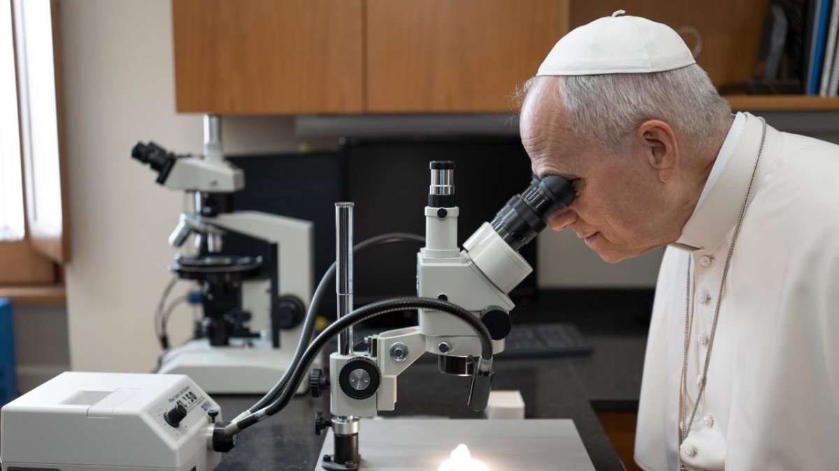 León XIV concilia ciencia y fe en su persona