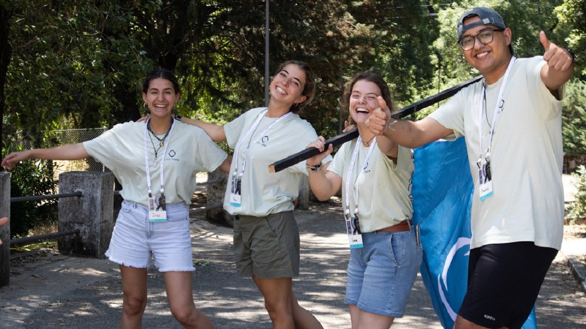 Jóvenes catequistas de LifeTeen en el campamento para adolescentes de verano 2025 en España; LifeTeen es parte del crecimiento de la fe de los jóvenes