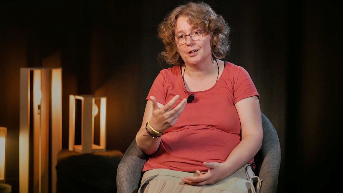Lydie conoció de forma muy directa el impacto terrible del espiritismo y el ocultismo no solo sobre la fe, sino sobre su vida cotidiana.