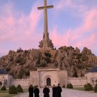 La Cruz que corona el Valle de los Caídos es la más alta del mundo. Foto: @hospederiavc