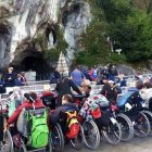 Ante la Virgen de Lourdes, la Esperanza.