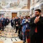 El Papa felicitó a los movimientos y asociaciones de fieles por preparar el terreno a la recepción de la gracia.