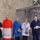 El cardenal Zuppi en 2024 con la alcaldesa y autoridades de Marzabotto, donde los nazis fusilaron casi 800 civiles, 200 de ellos menores