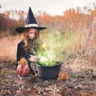 Si pensabas celebrar Halloween en familia este 2025, la Asociación Internacional de Exorcistas tiene algo que decir.