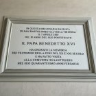 El 7 de abril de 2008, recuerda la lápida que hay en la entrada de la Basílica, el papa Benedicto XVI honró la memoria de los testigos de la fe del siglo XX y XXI.