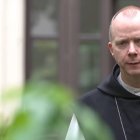 Erik Varden, en una escena de la serie sobre los Padres del Desierto que dirige el obispo noruego.