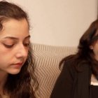 Noelia Castillo junto con su madre, durante una declaración conjunta de hace algunas semanas.