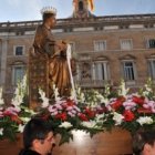 La Virgen de la Merced, en procesión en la Plaza Sant Jaume