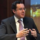 Álvaro Mejía es uno de los co-directores de un gran congreso internacional sobre el presidente mártir Gabriel García Moreno. Foto: captura canal Colegio de Abogados de Pichincha.