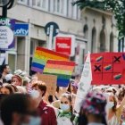 "Ahora he aceptado y admitido que la transición fue algo horrible que hice cuando era inmadura, irracional y no tenía esperanza", afirma Laura, "detrans".