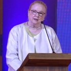 Mary Ann Glendon, nacida en Massachusetts en 1938, ha desempeñado papeles fundamentales en los tres últimos pontificados. En la imagen, durante una intervención de hace algunos meses en la facultad de Derecho de Harvard, donde fue profesora.