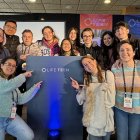 "Tenemos la prueba de que funciona, es un método que presenta a Jesús tal y como es, sin hacerlo light", dice Miguel Ángel, a la derecha de la imagen con jersey granate, en el reciente Encuentro Europeo de LifeTeen en Montserrat, Barcelona.