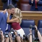 Los delitos del Código Penal que podrían ser objeto de revisión, incluso de despenalización, podrían referirse a la ofensa a los sentimientos religiosos o de escarnio público (foto: Pedro Sánchez y la líder de Sumar).