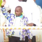 Hilary Kiama Msafiri, con 9 años en la beatificación de la religiosa que, desde el Cielo, salvó su vida, o se la devolvió